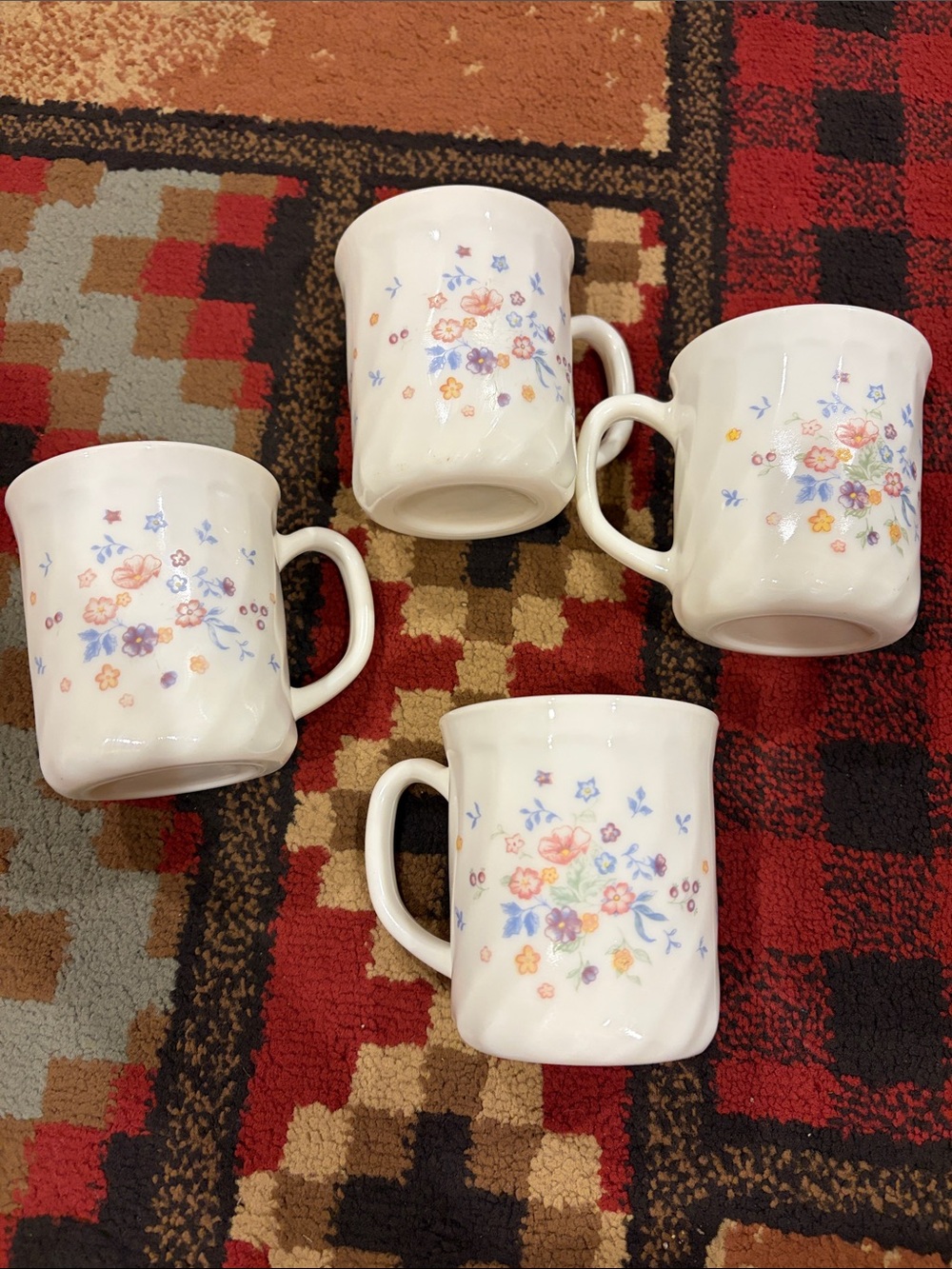 Vintage set of four arcopal France milk glass floral mugs
